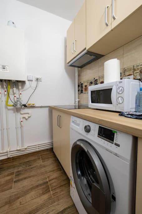 Luxury Radox Apartment Park 1 Bz Buzău Zewnętrze zdjęcie